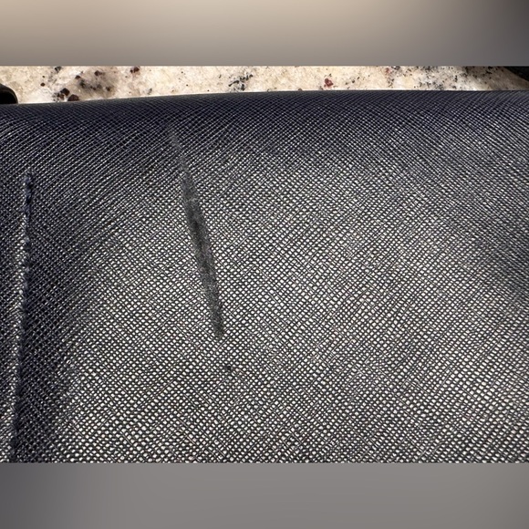 Vintage Michael kors Elegant navy blue Leather Crossbody Bag 9x6in w/ 19in strap - Picture 9 of 14